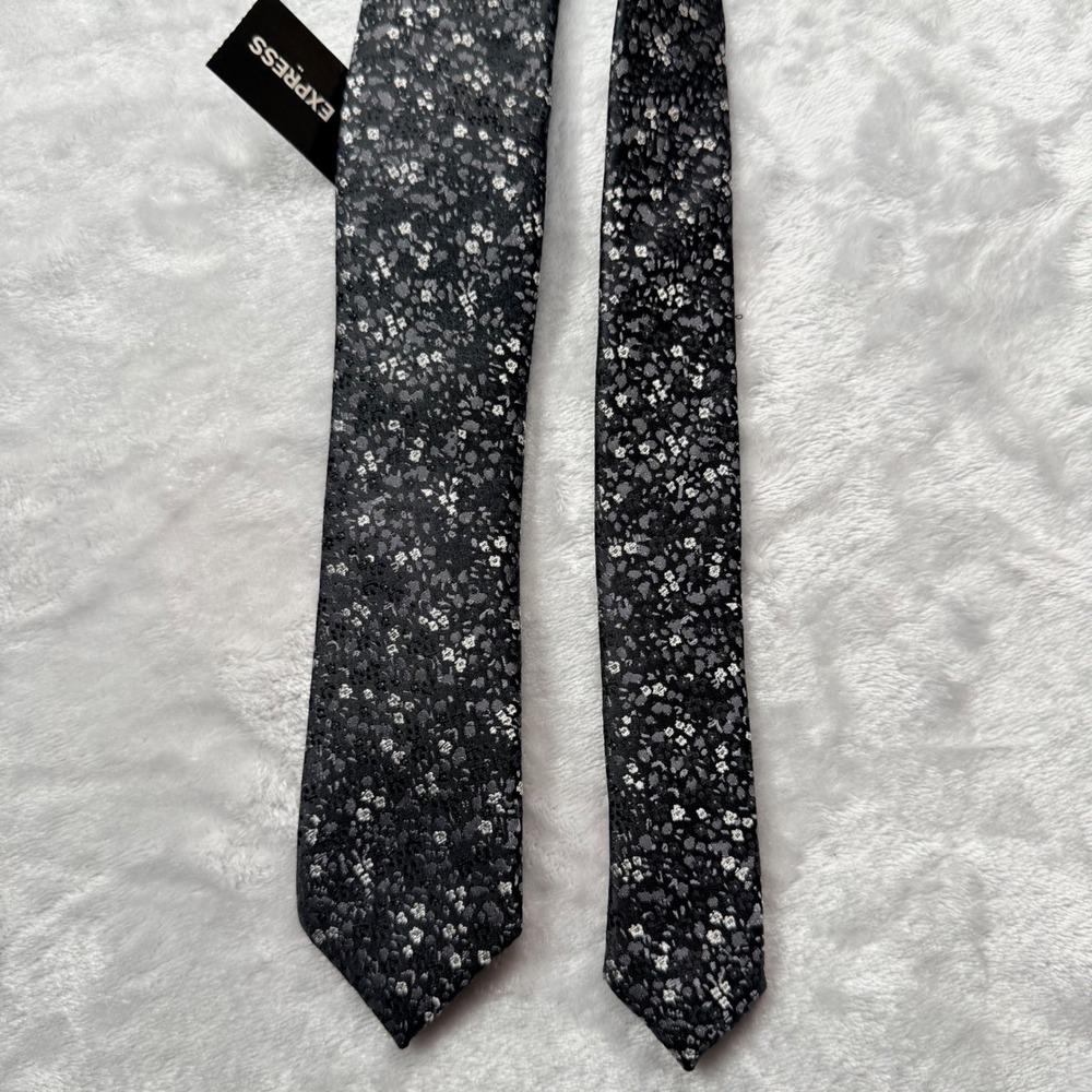 New Express Mens Black Silver Floral Silk Skinny Necktie